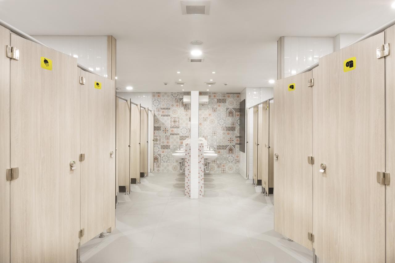 Nomad Hostel Kemang ジャカルタ エクステリア 写真