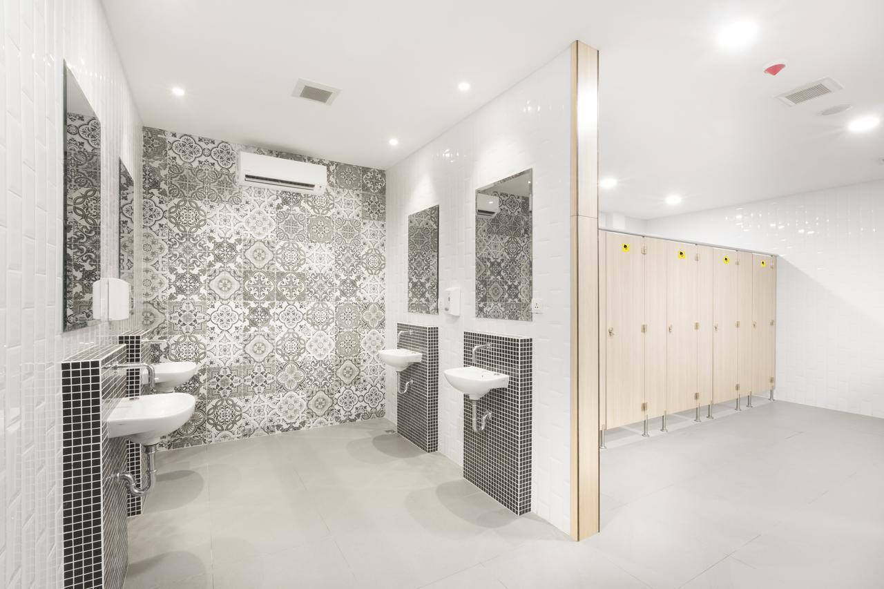 Nomad Hostel Kemang ジャカルタ エクステリア 写真