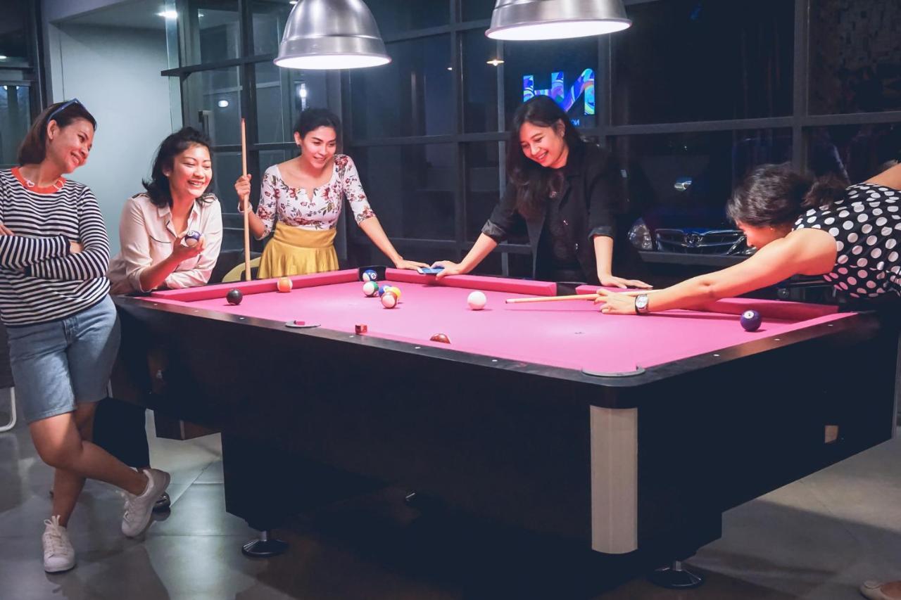 Nomad Hostel Kemang ジャカルタ エクステリア 写真