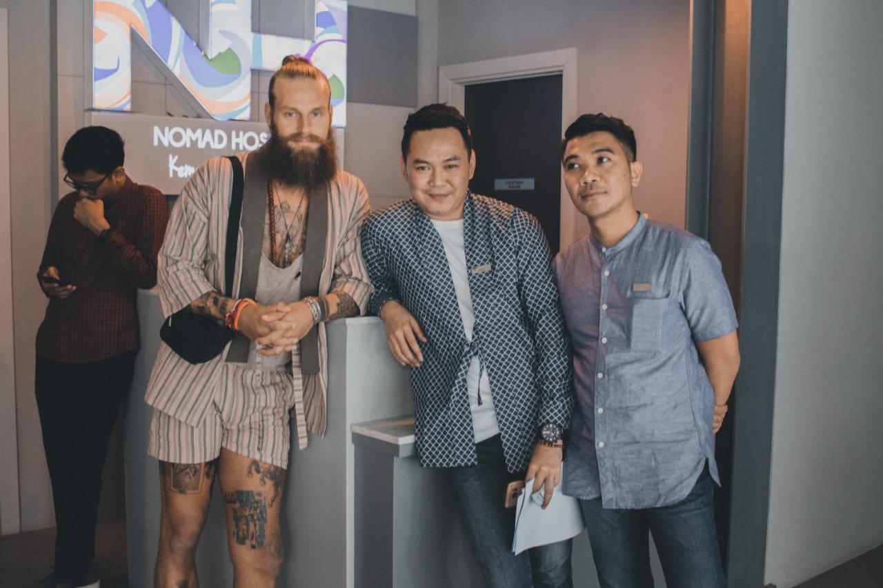 Nomad Hostel Kemang ジャカルタ エクステリア 写真